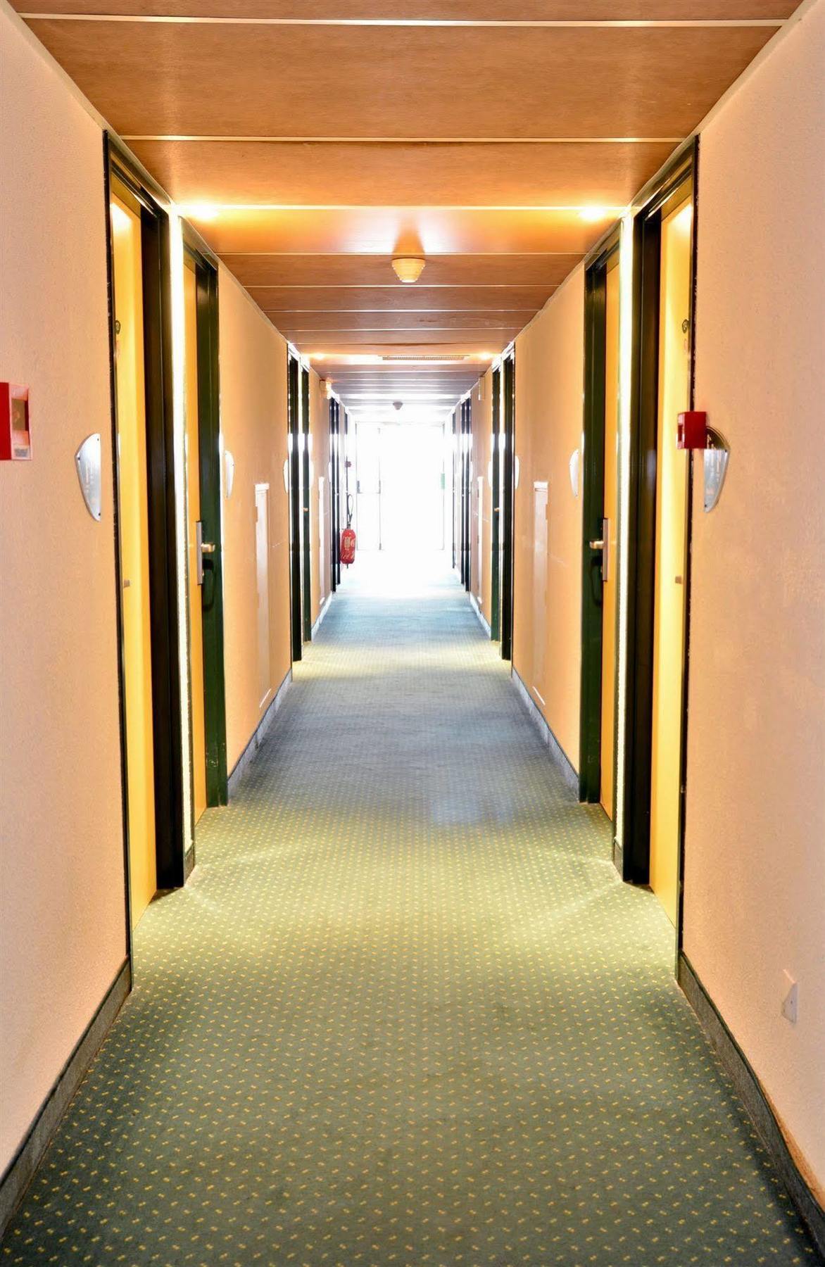 Hotel Mister Bed Les Tours *